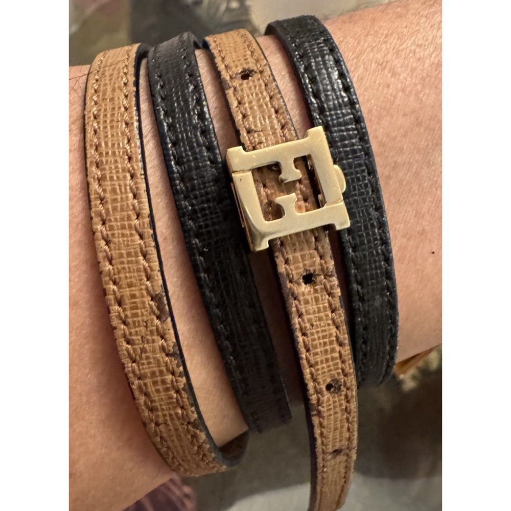 Fendi Reversible Leather Fendi Choker Necklace,bracelet 2 tone Black Cream COA